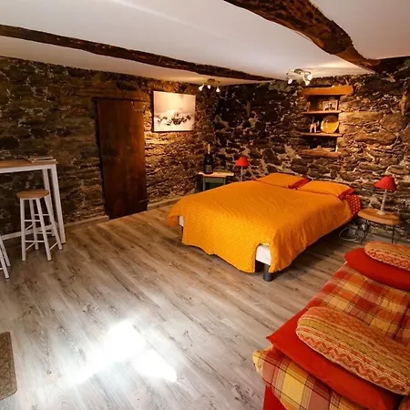 Nuits Magiques Au Village Entre Et Montagnes Lantställe *